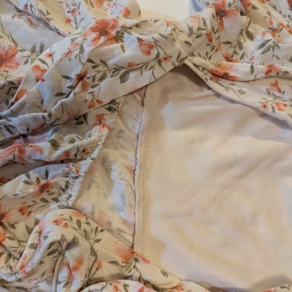 Lush Tie-Back Floral Top, Size Medium - Picture 12 of 14